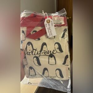 NWT thirty one penguin small tote